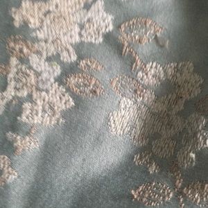 Meet your Posher, Leslie